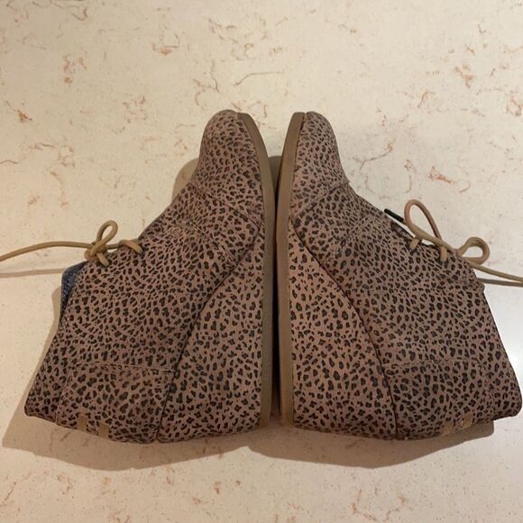 TOMS leopard cheetah print desert wedges SZ 7 - Picture 7 of 8